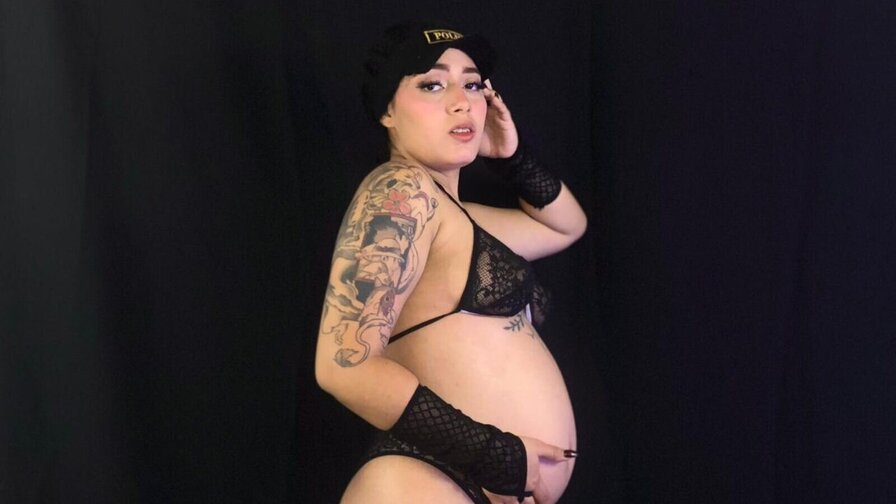 EmyMonroe